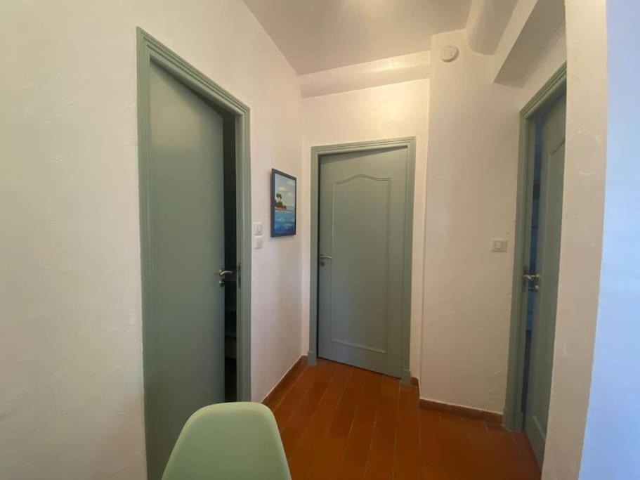 Simone, Appartement Maison, Quartier Calme, Grande Terrasse, Spa, Barbecue, 2 Chambres Fréjus エクステリア 写真