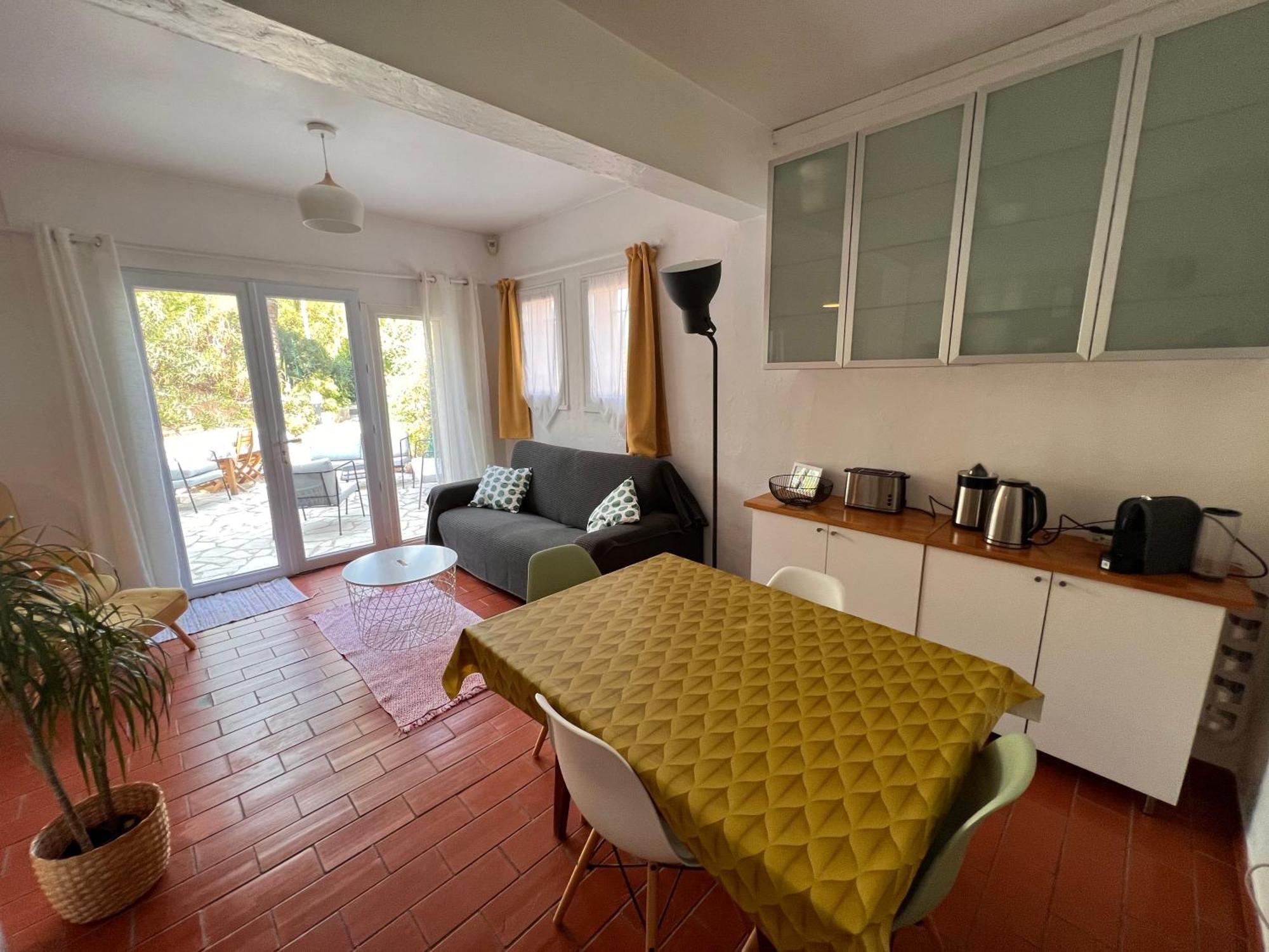 Simone, Appartement Maison, Quartier Calme, Grande Terrasse, Spa, Barbecue, 2 Chambres Fréjus エクステリア 写真